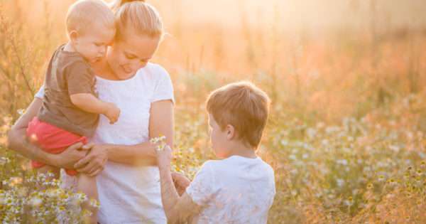 Valentine's Day survival guide for single mums | Beanstalk Mums