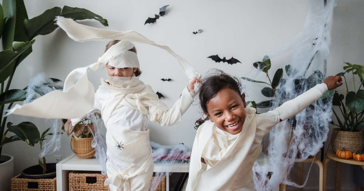 10-kids-halloween-games-to-play-at-home-parenting-news-hubb