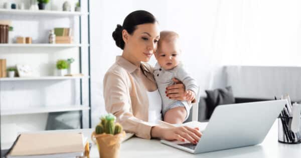 How to balance work and childcare as a single mum