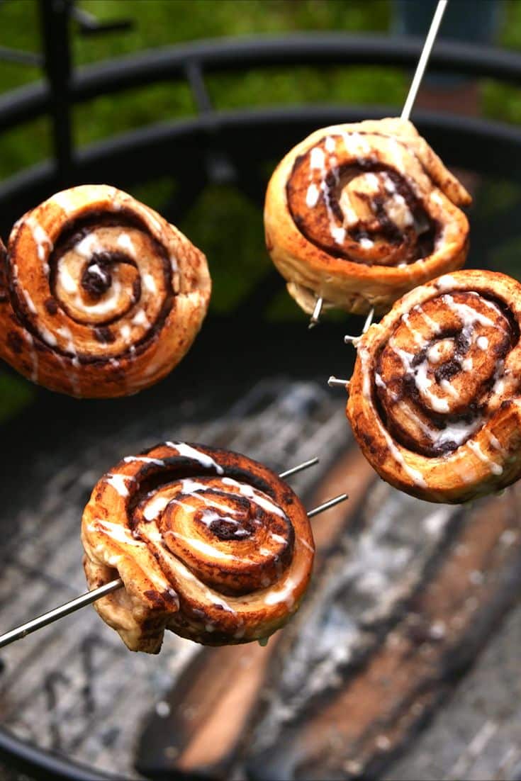Campfire Cinnamon Rolls | Easy meals when camping