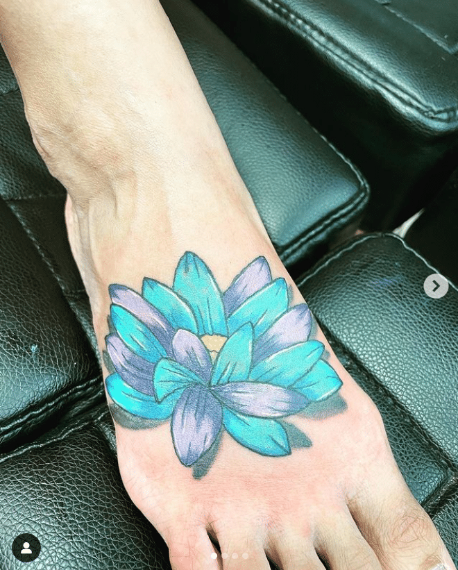 lotus flower | Foot tattoos for females