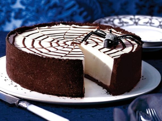 Ghost Spider Web Cheesecake