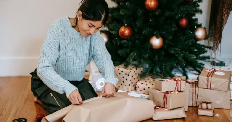 christmas shopping and planning - Beanstalk Mums christmas shopping and planning